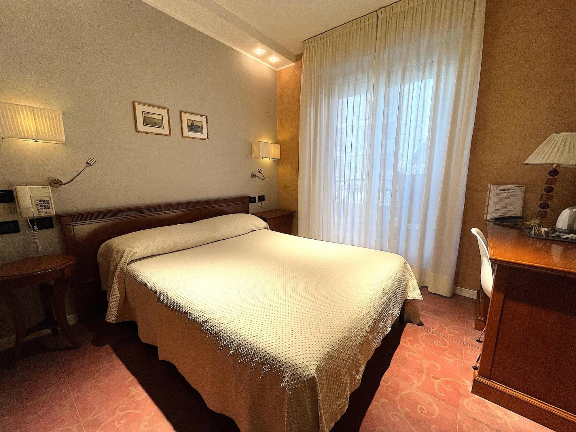 Hotel Regina Grado Habitación foto